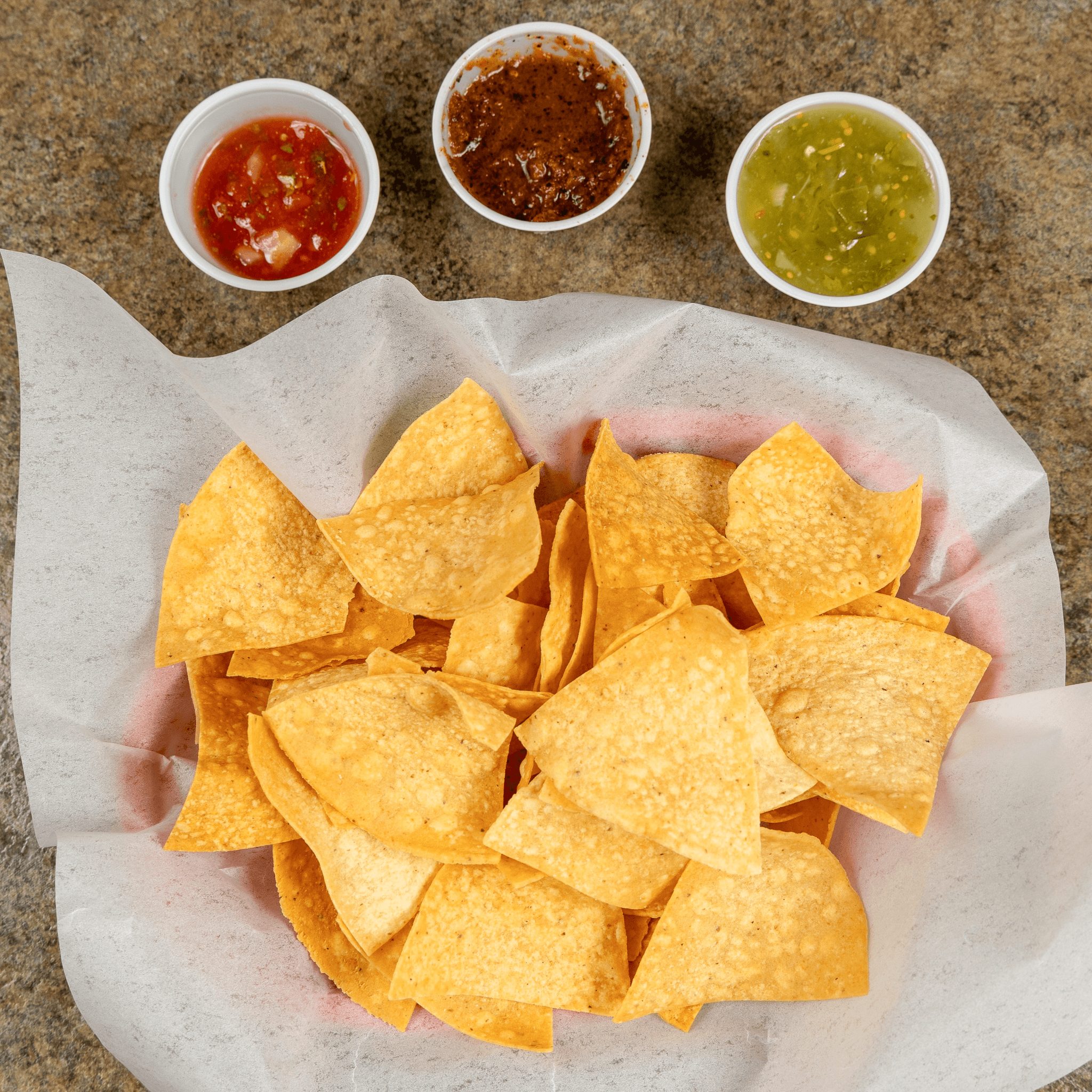 Chips & salsa.